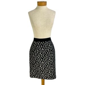 Classiques Entier Sz 4 Black and Gray Abstract Skirt